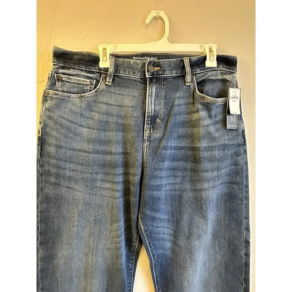 NWT Banana Republic Travel Mens 35x34 Blue Straight Fit Flex ￼Stretch Denim Jean